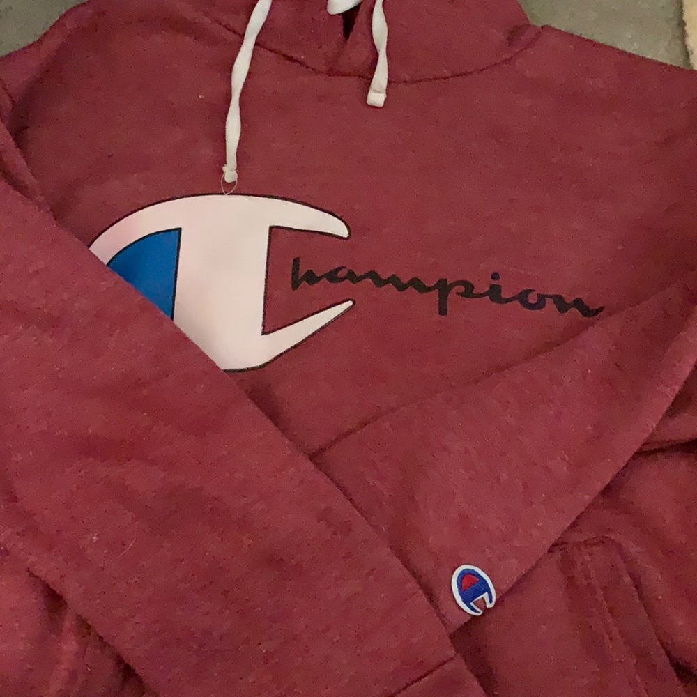Large red champion hoodie